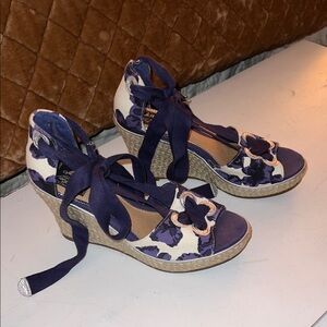 Sperry Purple and Cream Floral Wedges